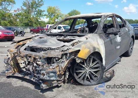 2021 Toyota Camry Se Hybrid z USA, uszkodzony, nr VIN 4T1S31AK0MU566675